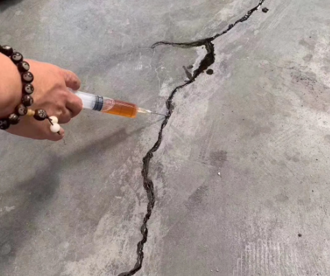 蓬江混凝土裂缝修补技术详解​